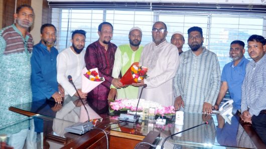 সিসিক প্রশাসক আব্দুল কাইয়ুম চৌধুরীকে সদ্য সাবেক কাউন্সিলরবৃন্দের শুভেচ্ছা
